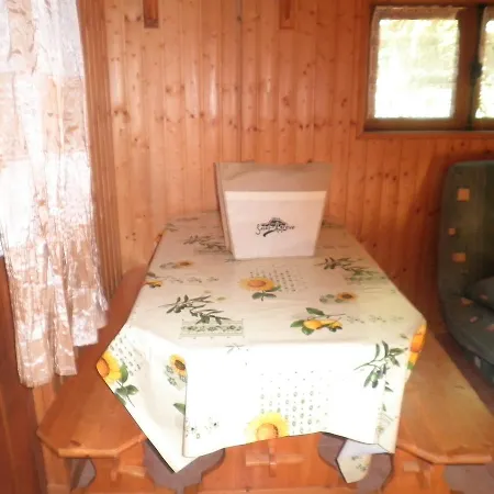 Camping Le Riou La Selle 캠프장 3*